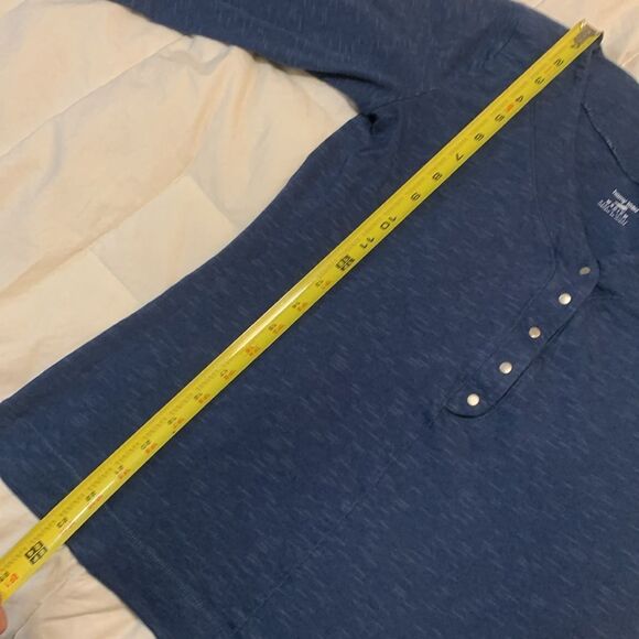 Horny toad, ladies medium, long sleeve T shirt, 1/4 button down, like new - Picture 8 of 12